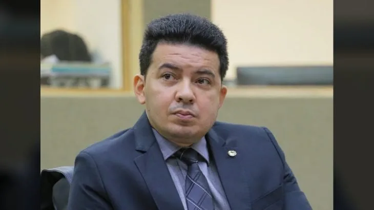 Deputado que zerou em prova de redação para delegado foi ‘mentor’ da ‘PEC Cilada’