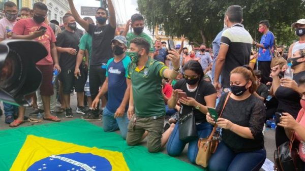  EDITORIAL | Tragédia em Manaus: negacionistas têm sangue nas mãos