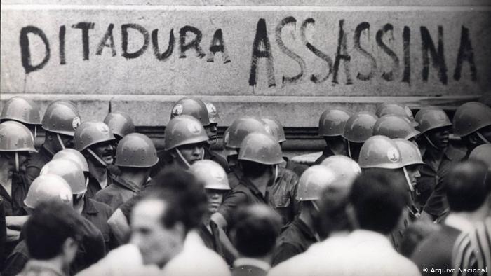  Golpe de 1964: ‘Democracia brasileira ainda está em risco’, afirma historiador