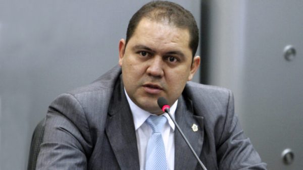  Vereador de Manaus é alvo de inquérito civil em caso envolvendo ‘rachadinha’