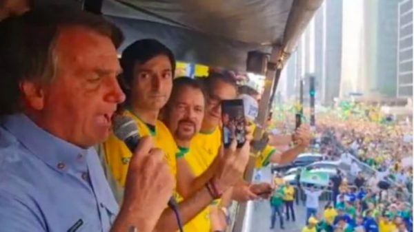  ‘Tem tempo para arquivar inquéritos; Nunca serei preso’ – Ameaças de Bolsonaro a Moraes