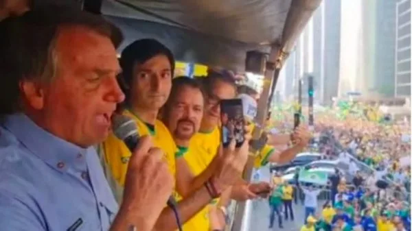 ‘Tem tempo para arquivar inquéritos; Nunca serei preso’ – Ameaças de Bolsonaro a Moraes