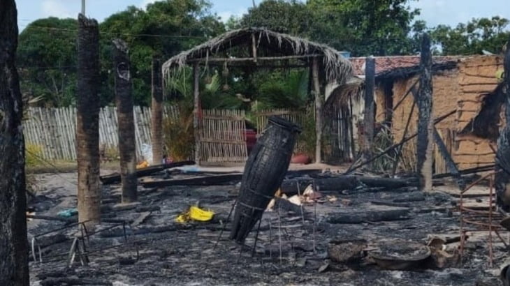  ‘Tentam nos silenciar o tempo todo’, diz babalorixá após ter terreiro incendiado em Pernambuco