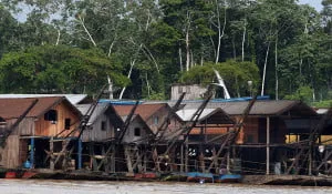  Garimpeiros retornam ao Rio Madeira, no interior do AM, após oito meses da operação que destruiu centenas de balsas