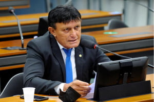  Deputado do PA quer legalizar garimpo ‘artesanal’ em unidades de conservação brasileiras