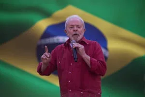  ‘Precisamos de democracia, diálogo, tolerância e paz’, declara Lula após morte de tesoureiro do PT