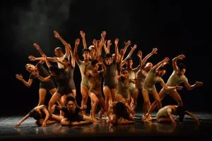  Em Manaus, artistas voltam ao palco em décima edição de festival de dança amazonense
